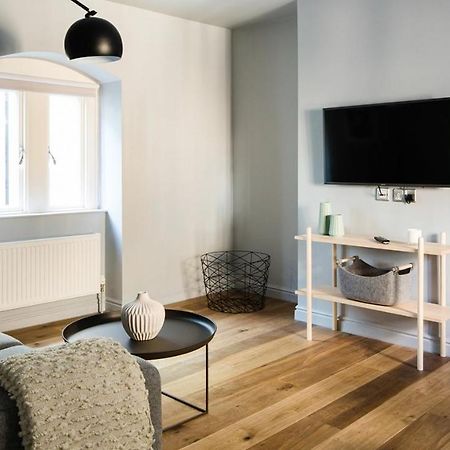 Hiding Space - St Catherine'S Hospital Apartments Μπαθ Εξωτερικό φωτογραφία