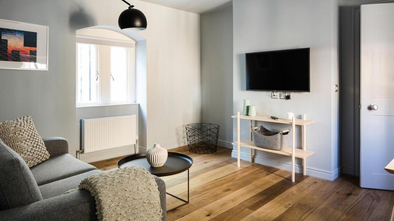 Hiding Space - St Catherine'S Hospital Apartments Μπαθ Εξωτερικό φωτογραφία