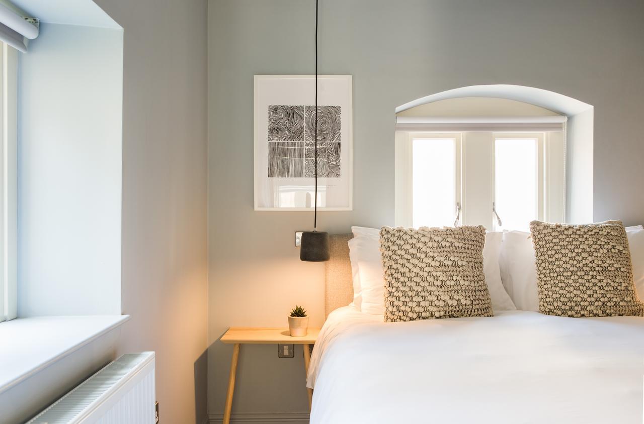 Hiding Space - St Catherine'S Hospital Apartments Μπαθ Εξωτερικό φωτογραφία